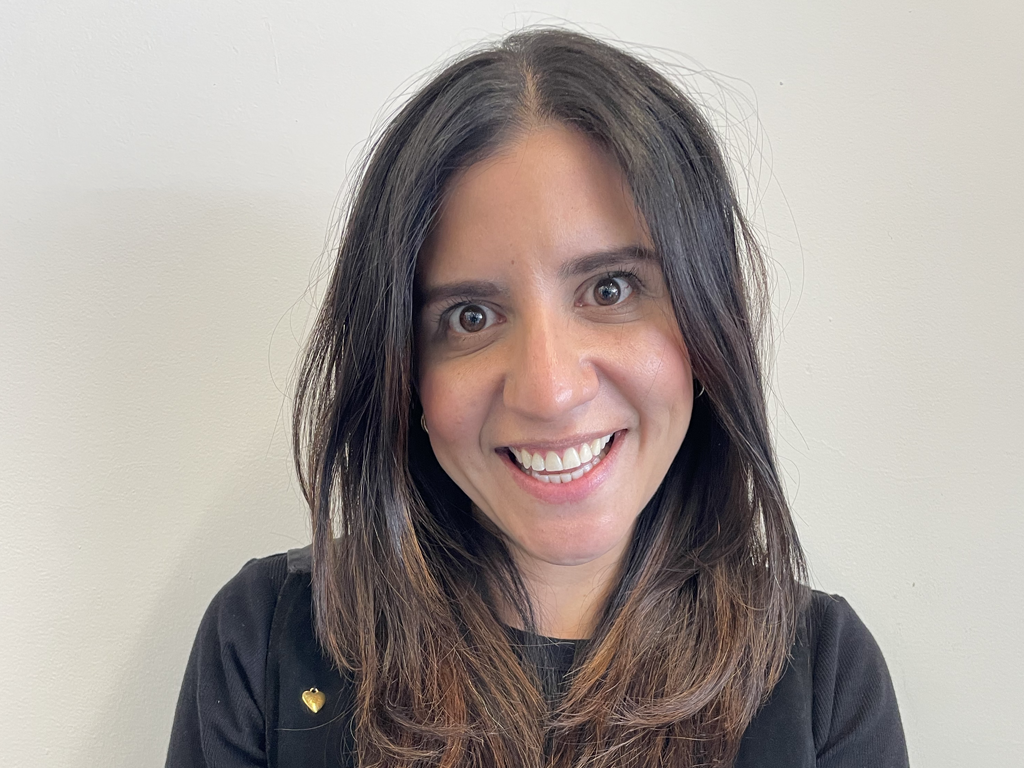 Adriana Ávila Uribe Adriana Ávila Uribe